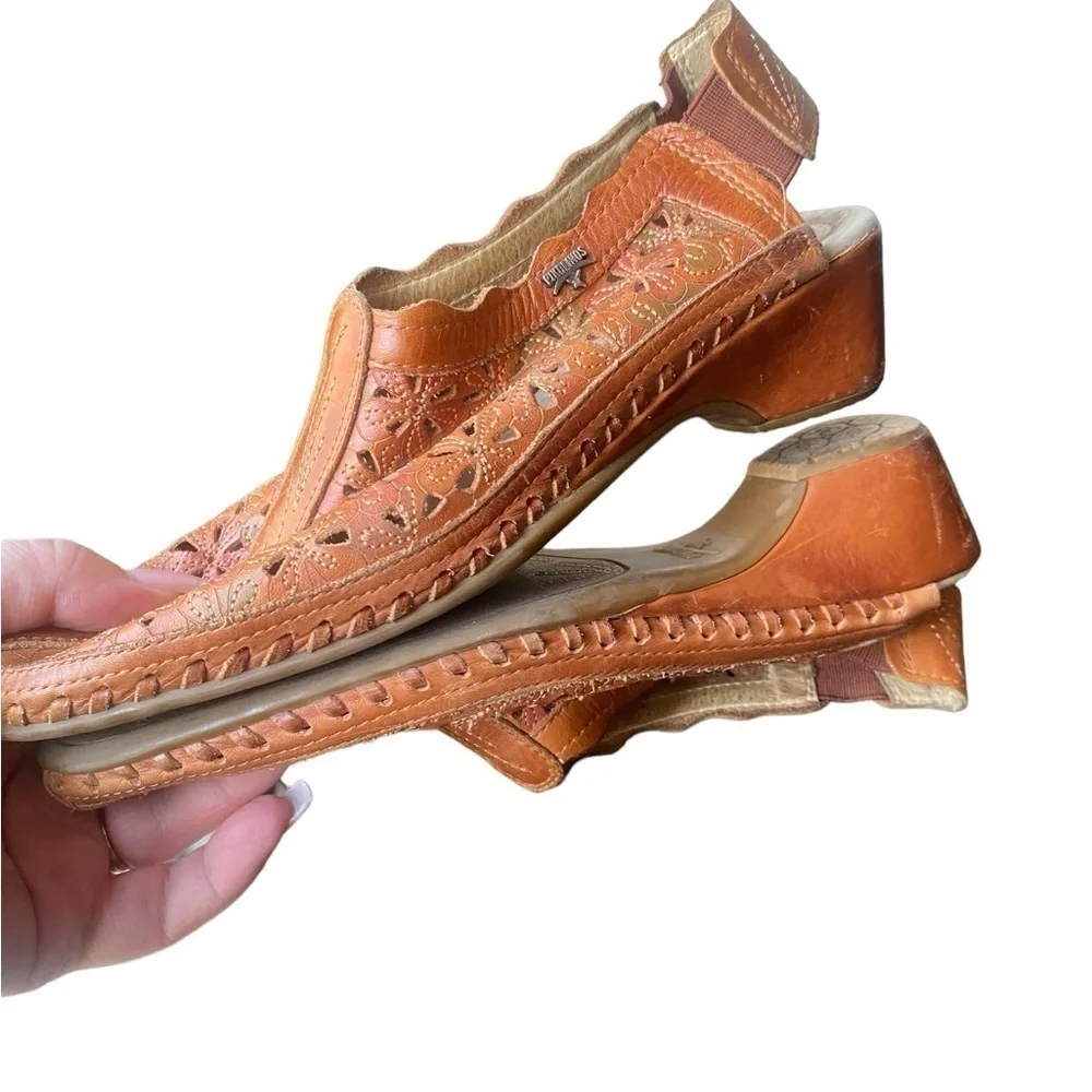 PIKOLINOS Romana Laser Cut Floral Leather Slingbacks I Size: 5.5-6